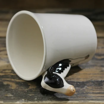3D Živali Vrč Ročno poslikano Krava Aparat za Pokal Cartoon Mleka Zajtrk Vrč Ustvarjalne Keramične Skodelice
