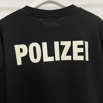 Zeleno-črna VETEMENTS 'Polizei